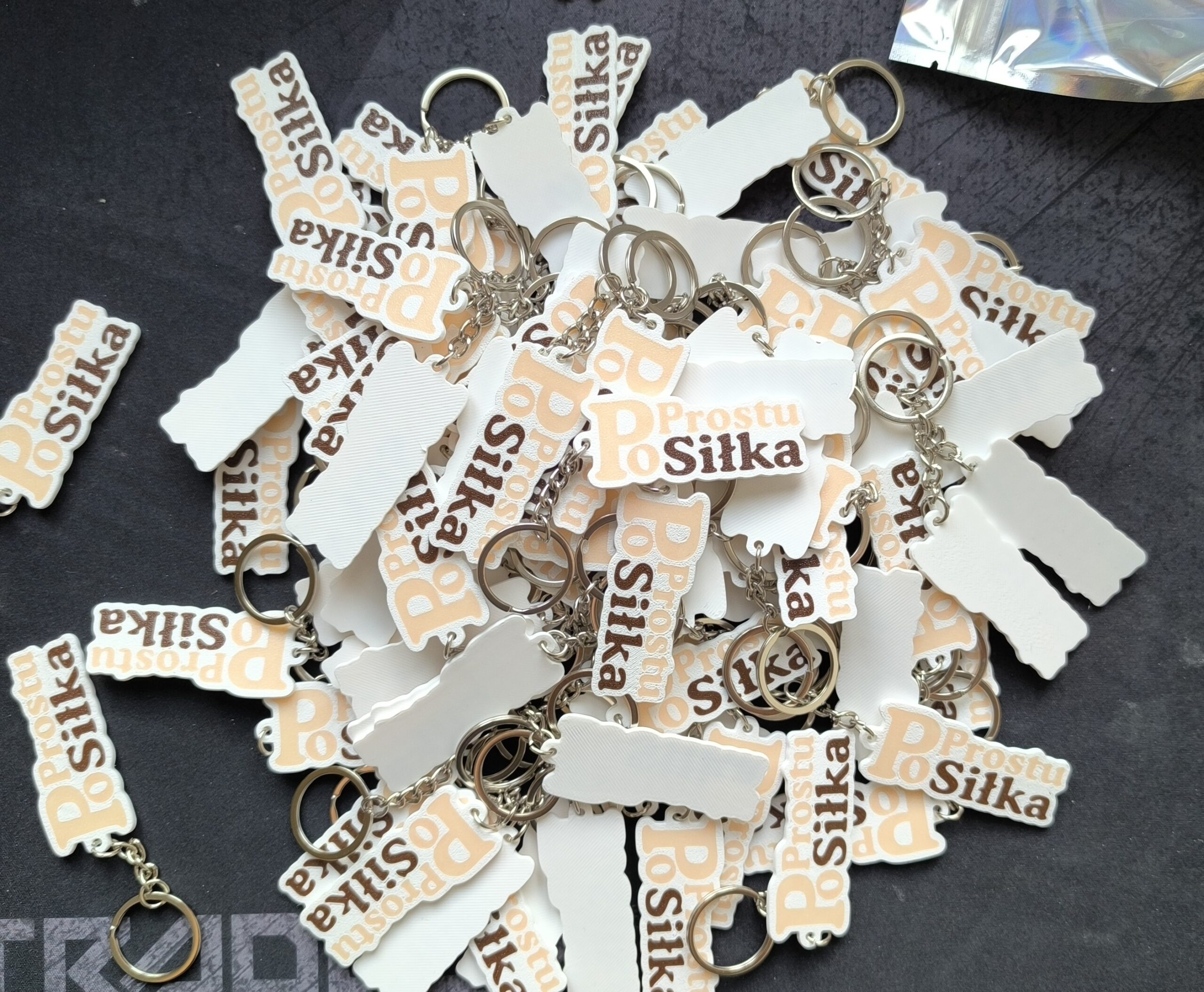 Breloki firmowe druk 3D